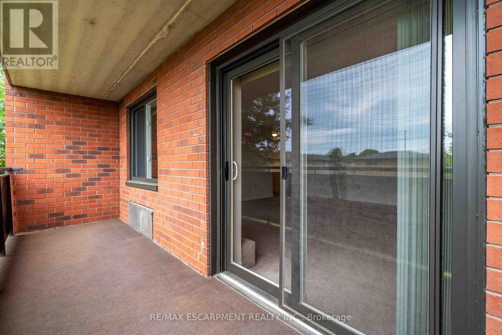 Photo 30 of 205 386 Highway 8, Hamilton ON