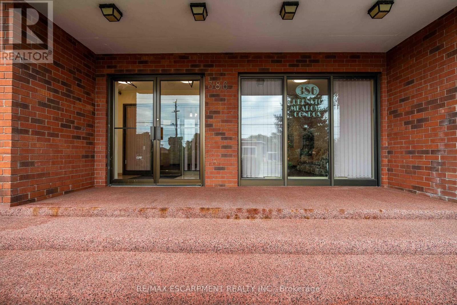 Photo 7 of 205 386 Highway 8, Hamilton ON