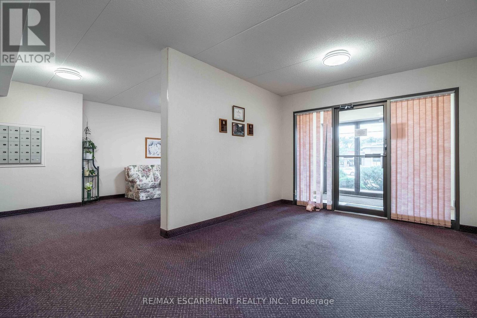 Photo 12 of 205 386 Highway 8, Hamilton ON