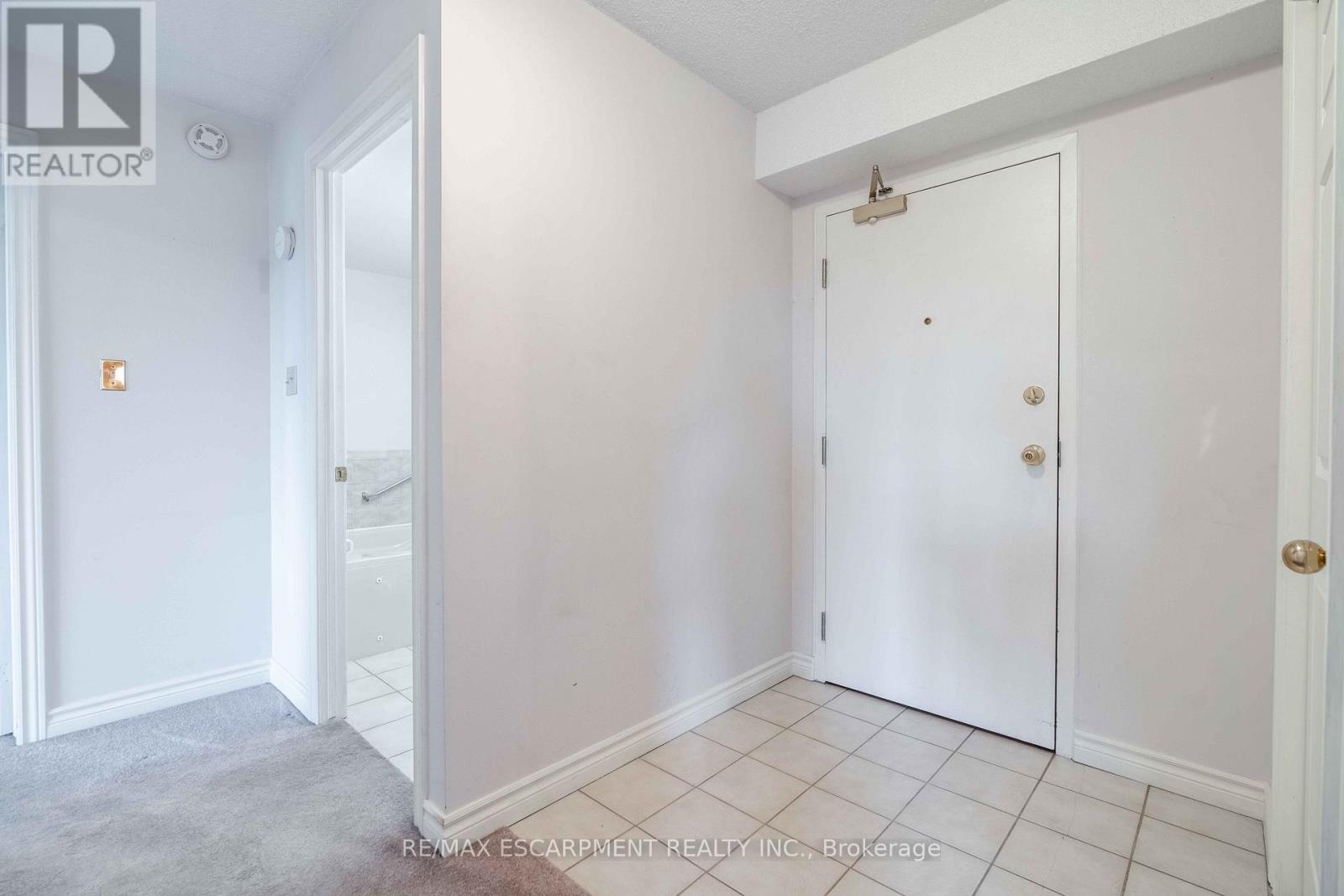 Photo 8 of 205 386 Highway 8, Hamilton ON