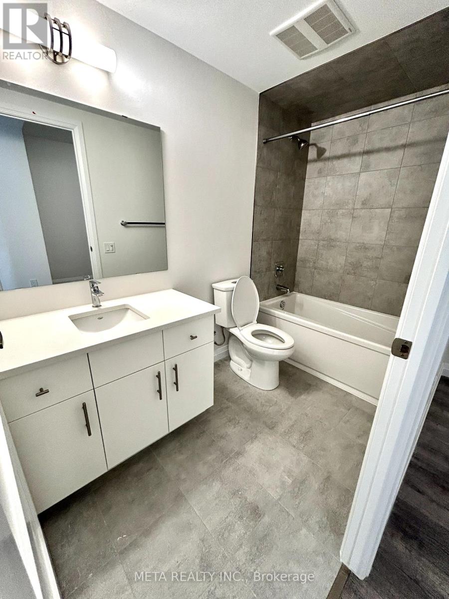 Photo 5 of 811 93 Arthur Street S, Guelph ON