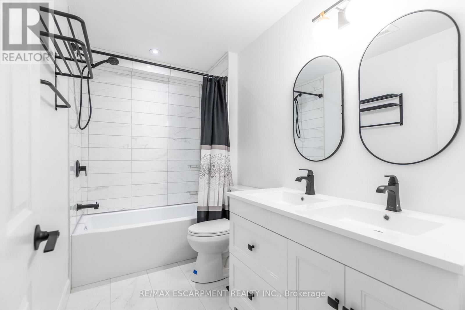 Photo 12 of Lower 295 Dundas Street E, Hamilton ON