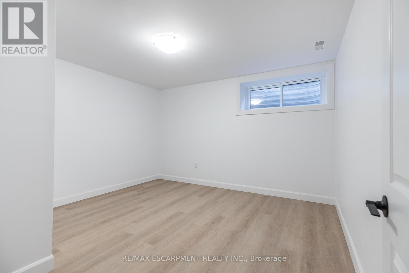 Photo 18 of Lower 295 Dundas Street E, Hamilton ON