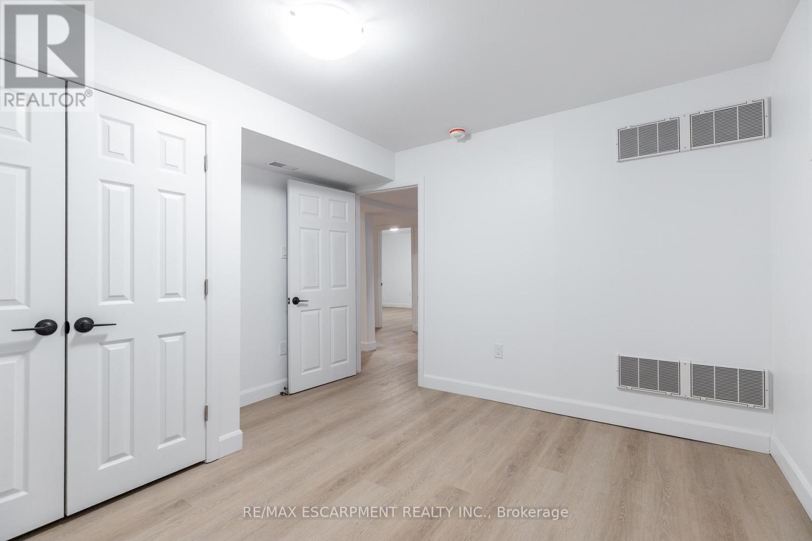 Photo 11 of Lower 295 Dundas Street E, Hamilton ON