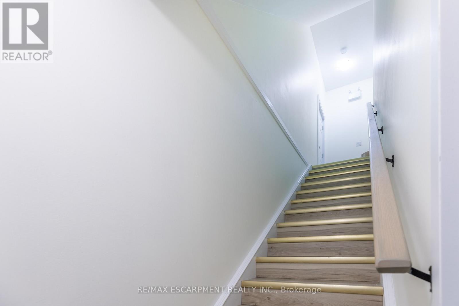 Photo 5 of Lower 295 Dundas Street E, Hamilton ON