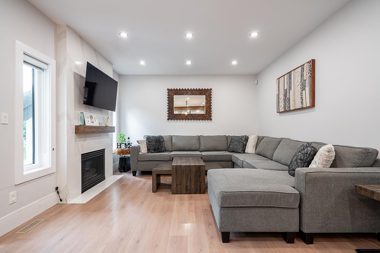 Photo 8 of 10411 170 A Street, Surrey BC