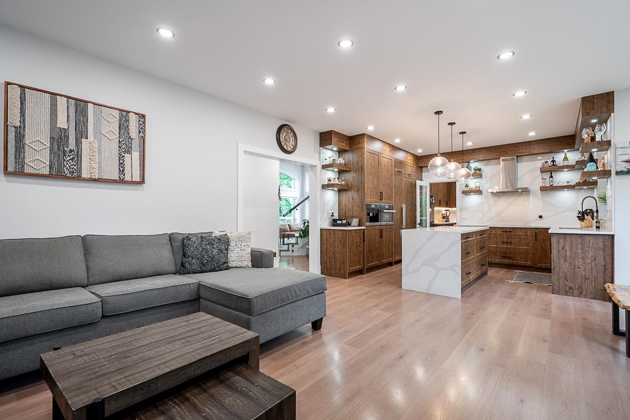 Photo 9 of 10411 170 A Street, Surrey BC