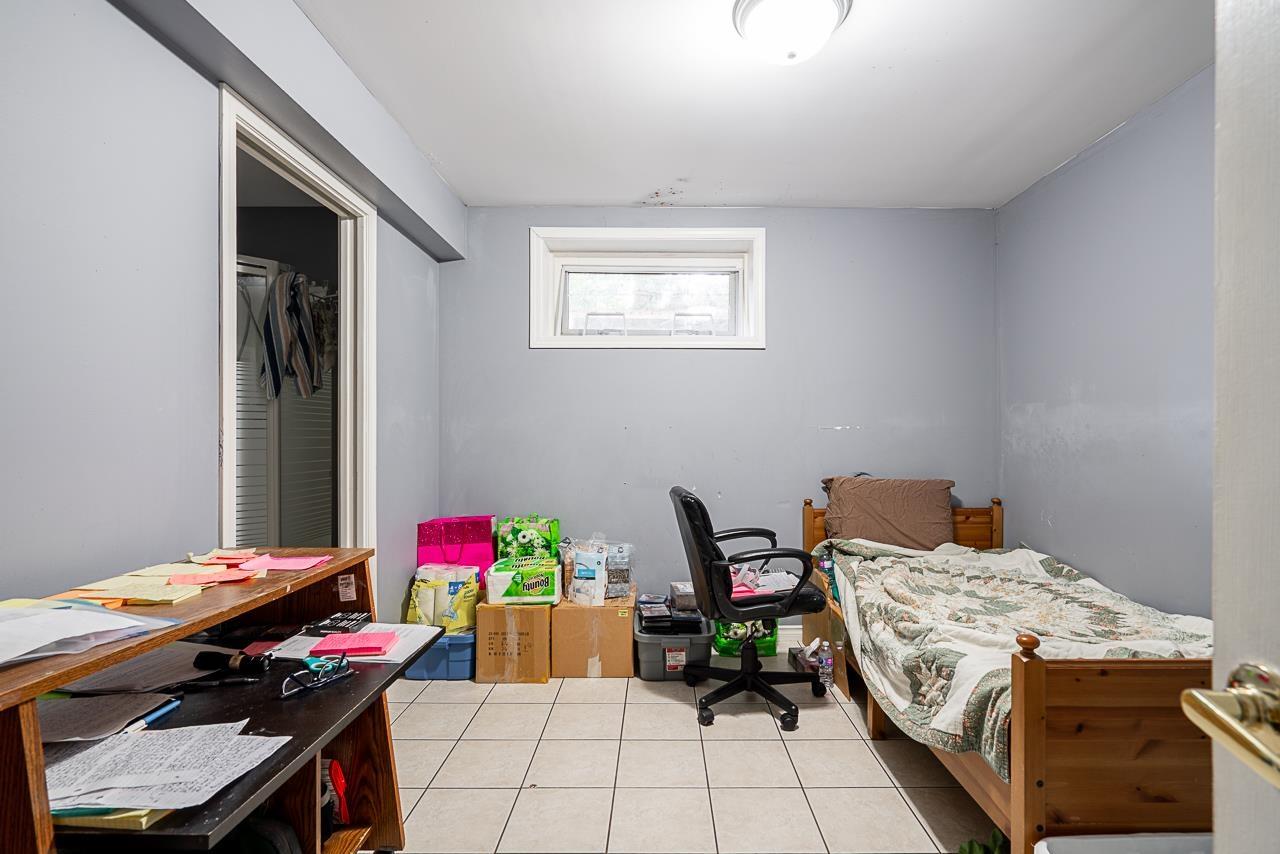 Photo 33 of 10411 170 A Street, Surrey BC