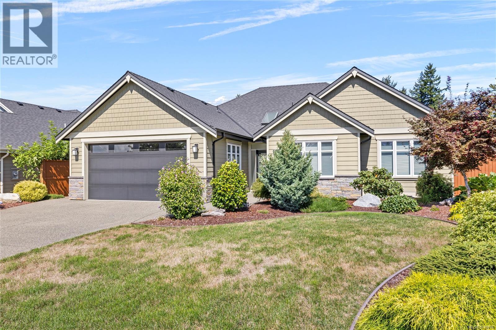 Photo 15 of 1004 Brookfield Cres, French Creek BC
