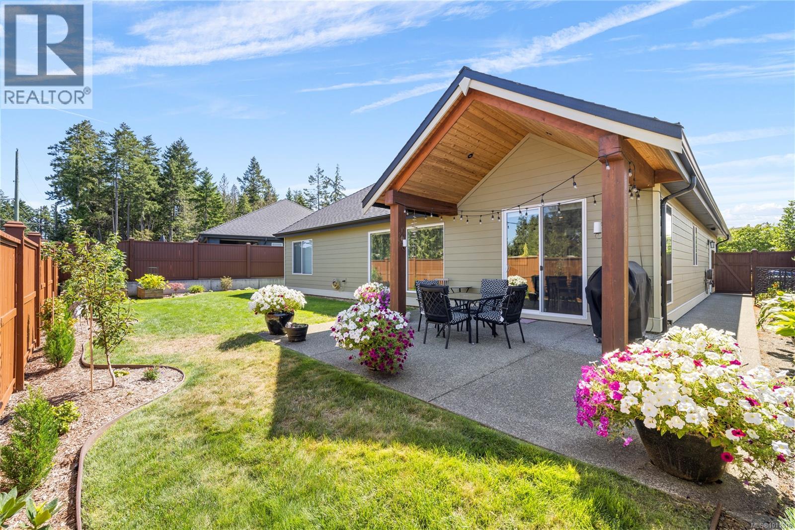 Photo 39 of 1004 Brookfield Cres, French Creek BC