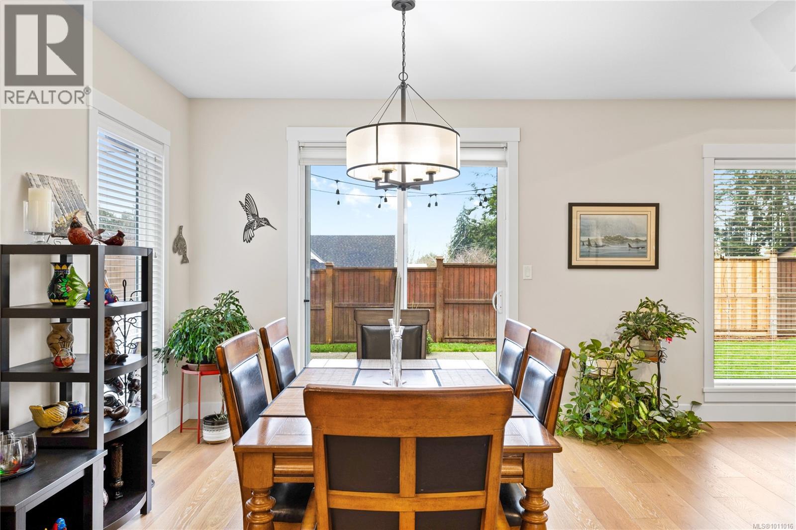 Photo 7 of 1004 Brookfield Cres, French Creek BC