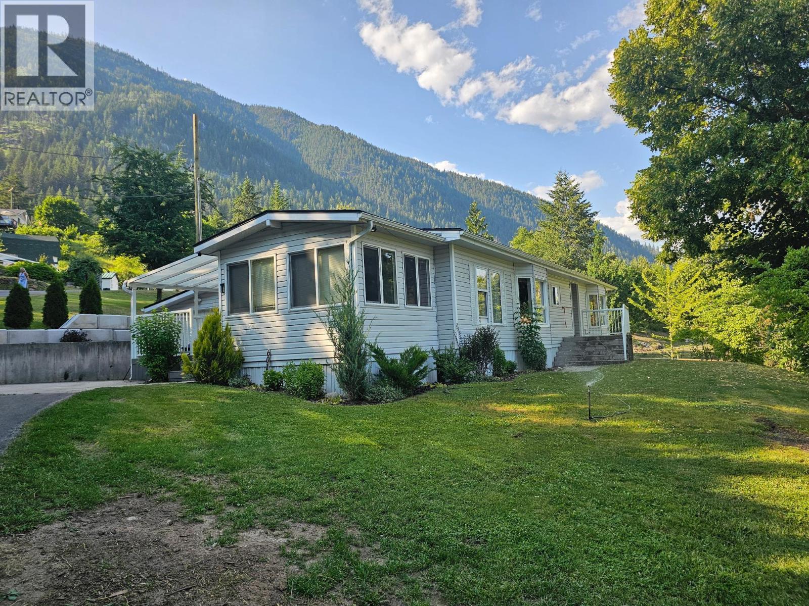 Photo 65 of 601 Valhalla Road, Nelson BC