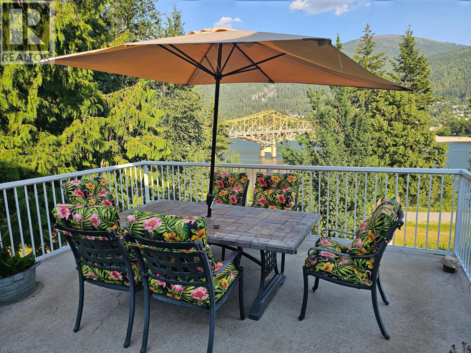 Photo 5 of 601 Valhalla Road, Nelson BC