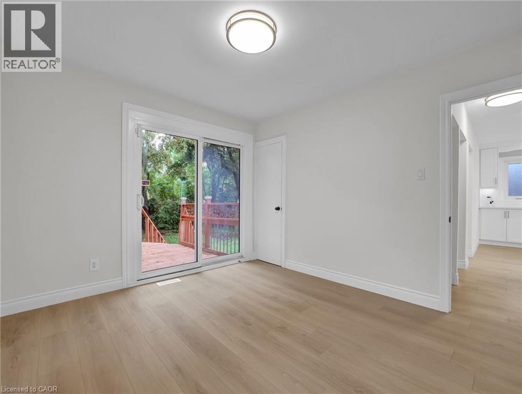 Photo 18 of 880 Garth Street, Hamilton ON