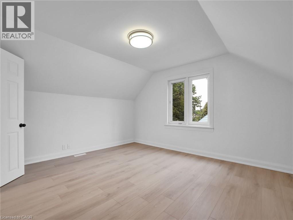 Photo 24 of 880 Garth Street, Hamilton ON