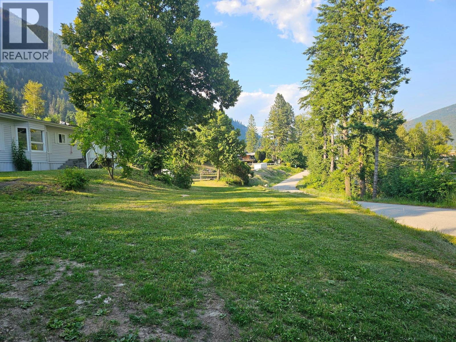 Photo 26 of 601 Valhalla Road, Nelson BC