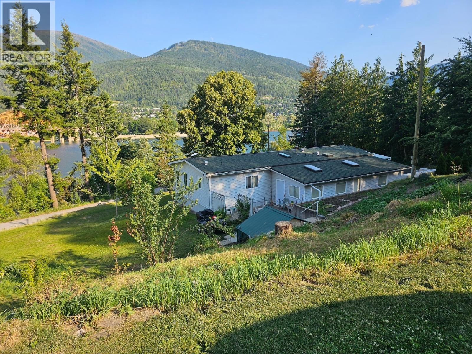Photo 21 of 601 Valhalla Road, Nelson BC