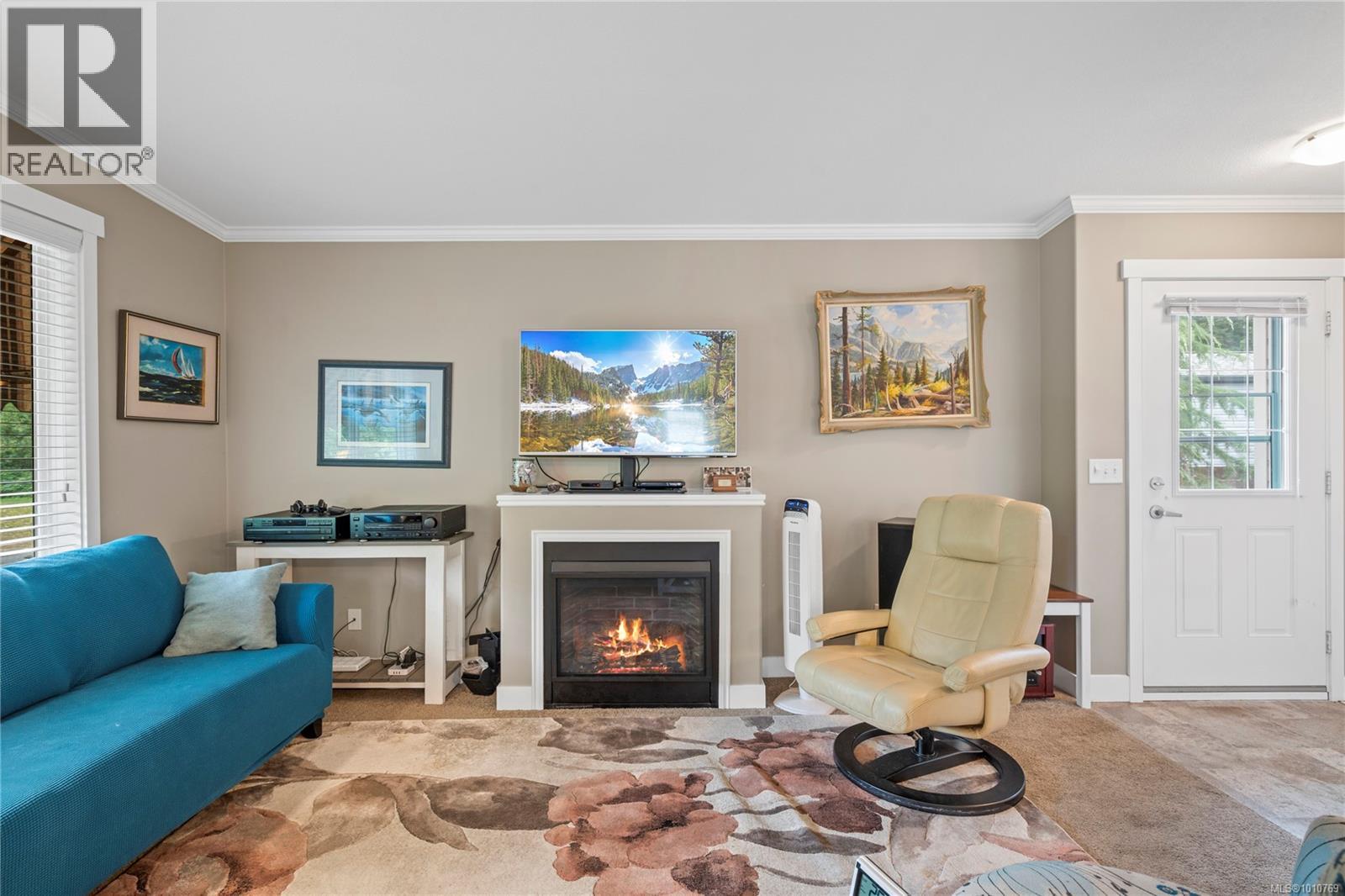 Photo 17 of 24 3704 Melrose Rd, Whiskey Creek BC