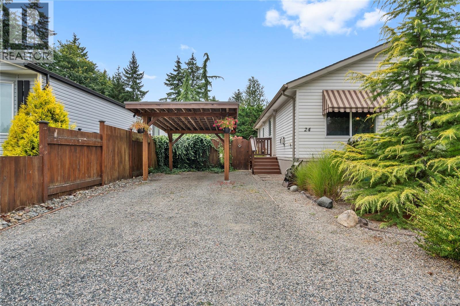 Photo 53 of 24 3704 Melrose Rd, Whiskey Creek BC