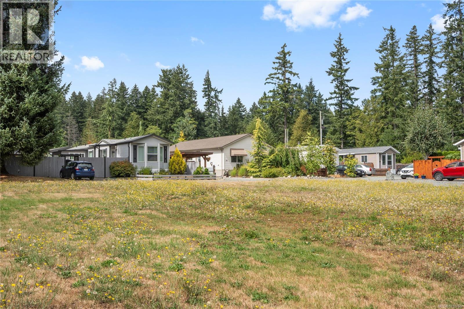 Photo 29 of 24 3704 Melrose Rd, Whiskey Creek BC