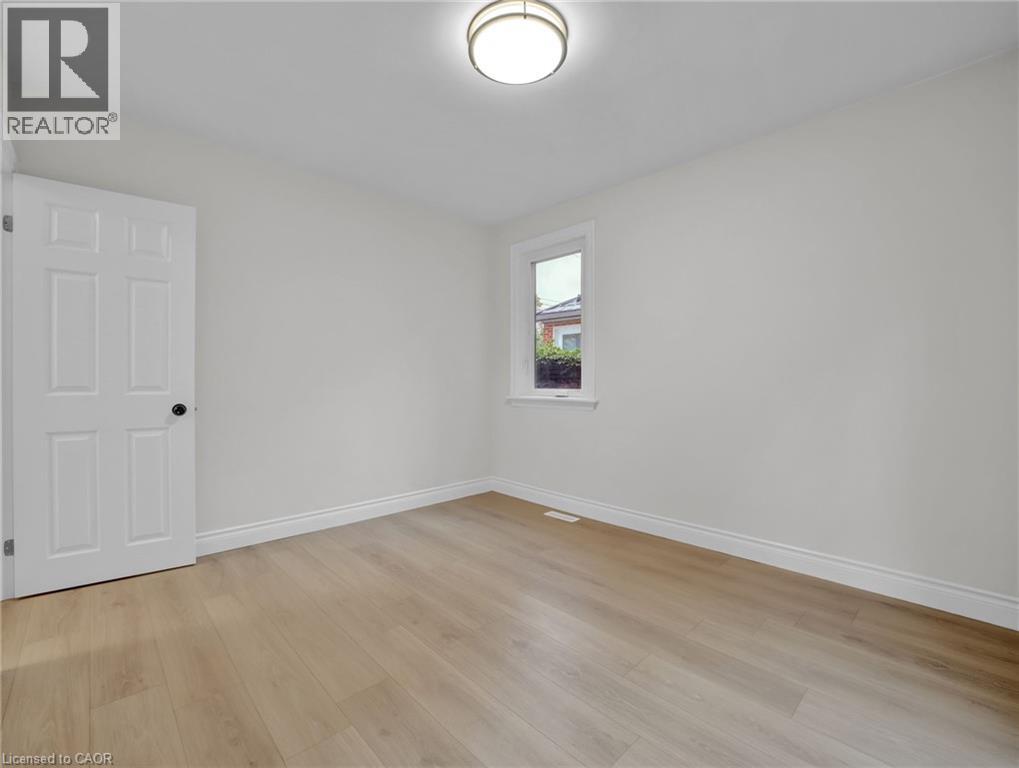 Photo 19 of 880 Garth Street, Hamilton ON