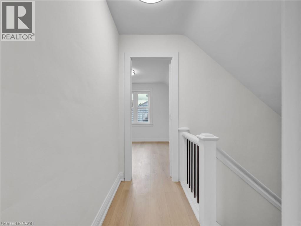 Photo 21 of 880 Garth Street, Hamilton ON