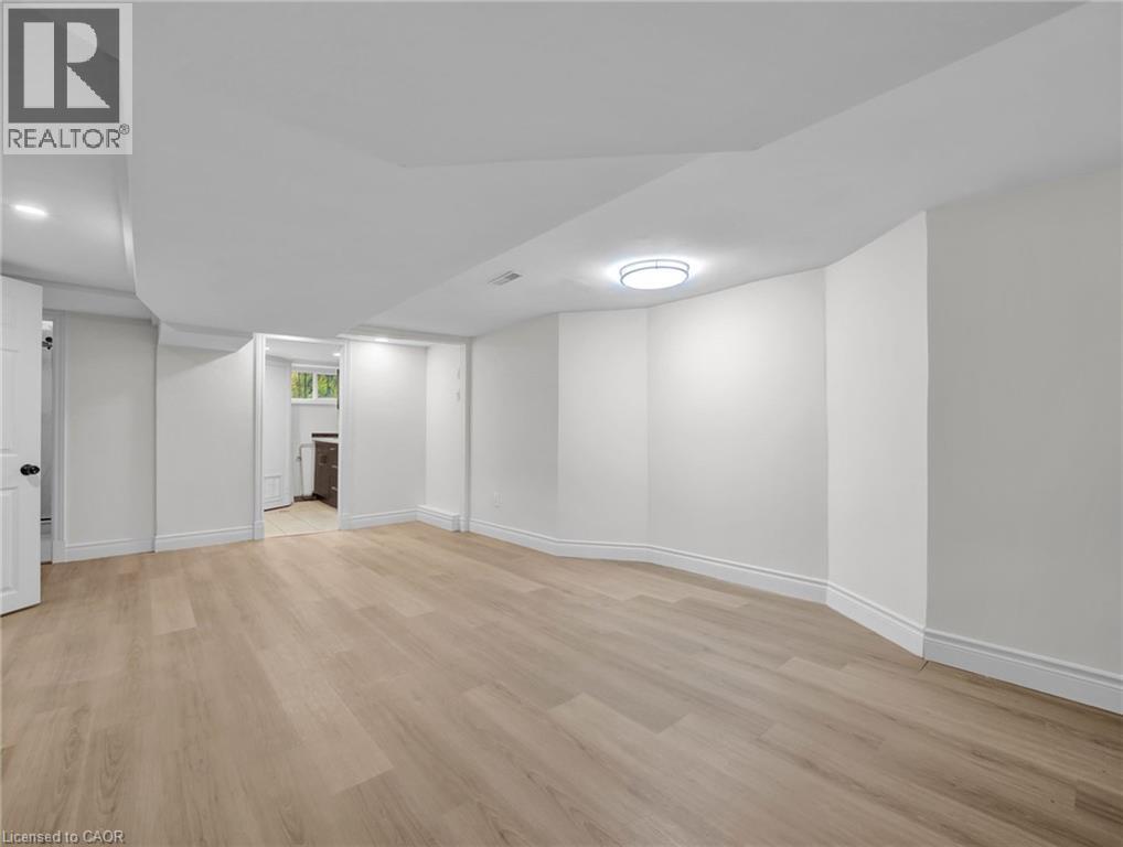 Photo 30 of 880 Garth Street, Hamilton ON