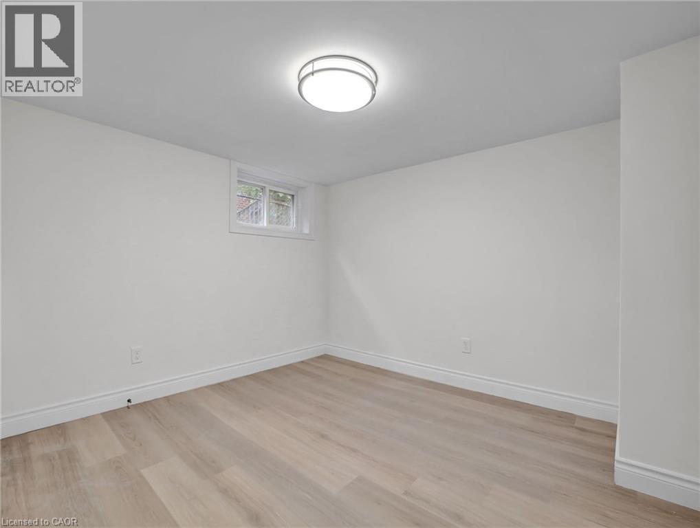 Photo 32 of 880 Garth Street, Hamilton ON