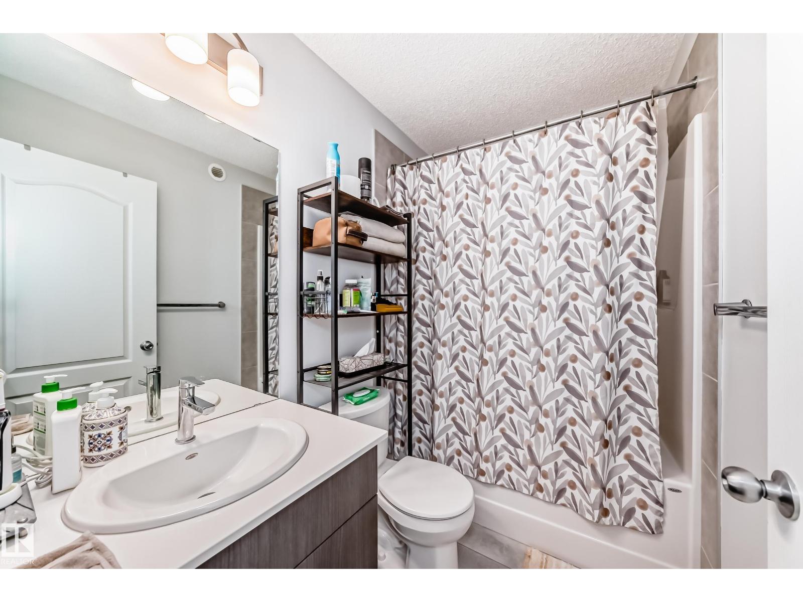Photo 13 of 5309 22 Av Sw, Edmonton AB