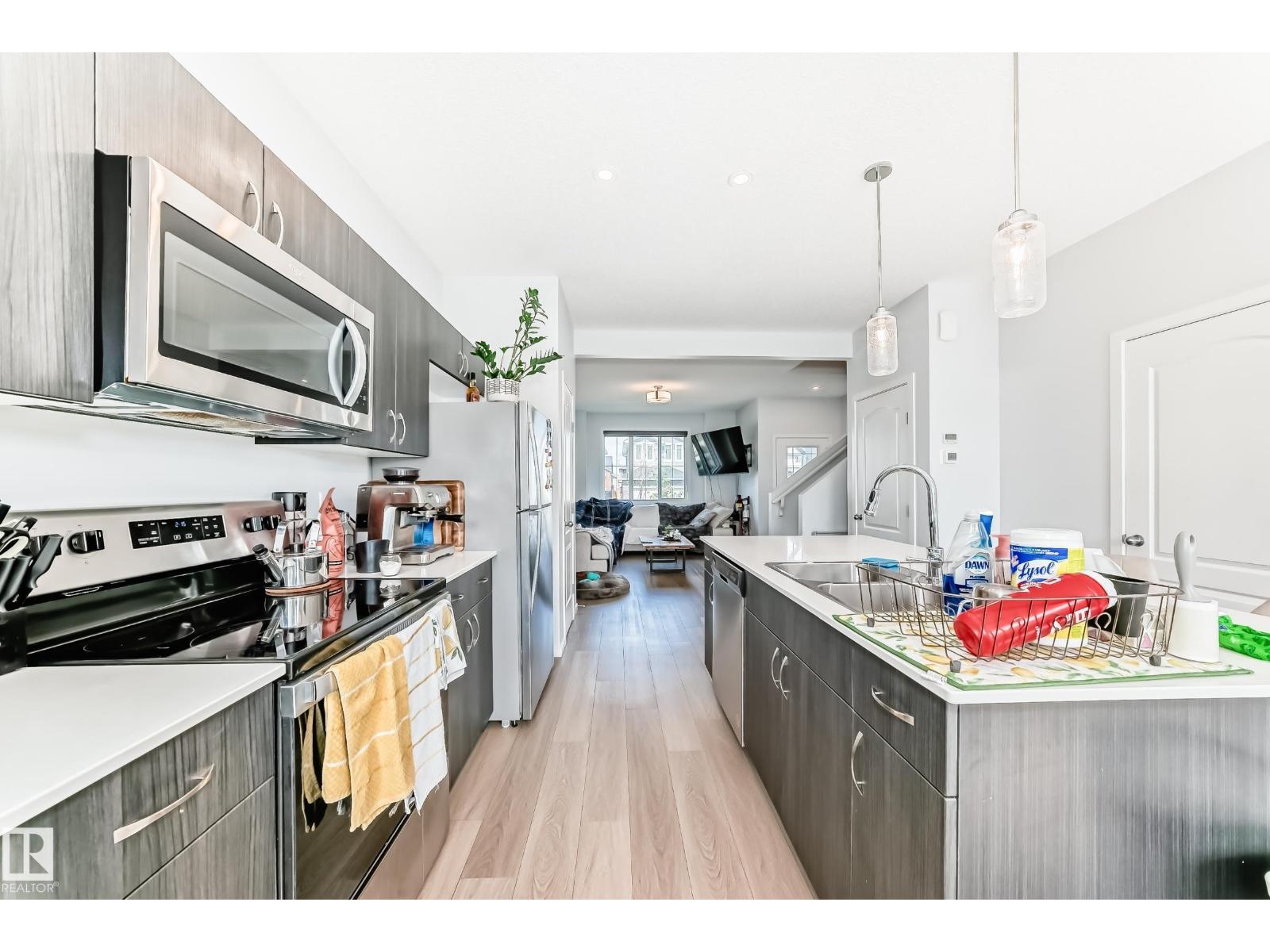 Photo 1 of 5309 22 Av Sw, Edmonton AB