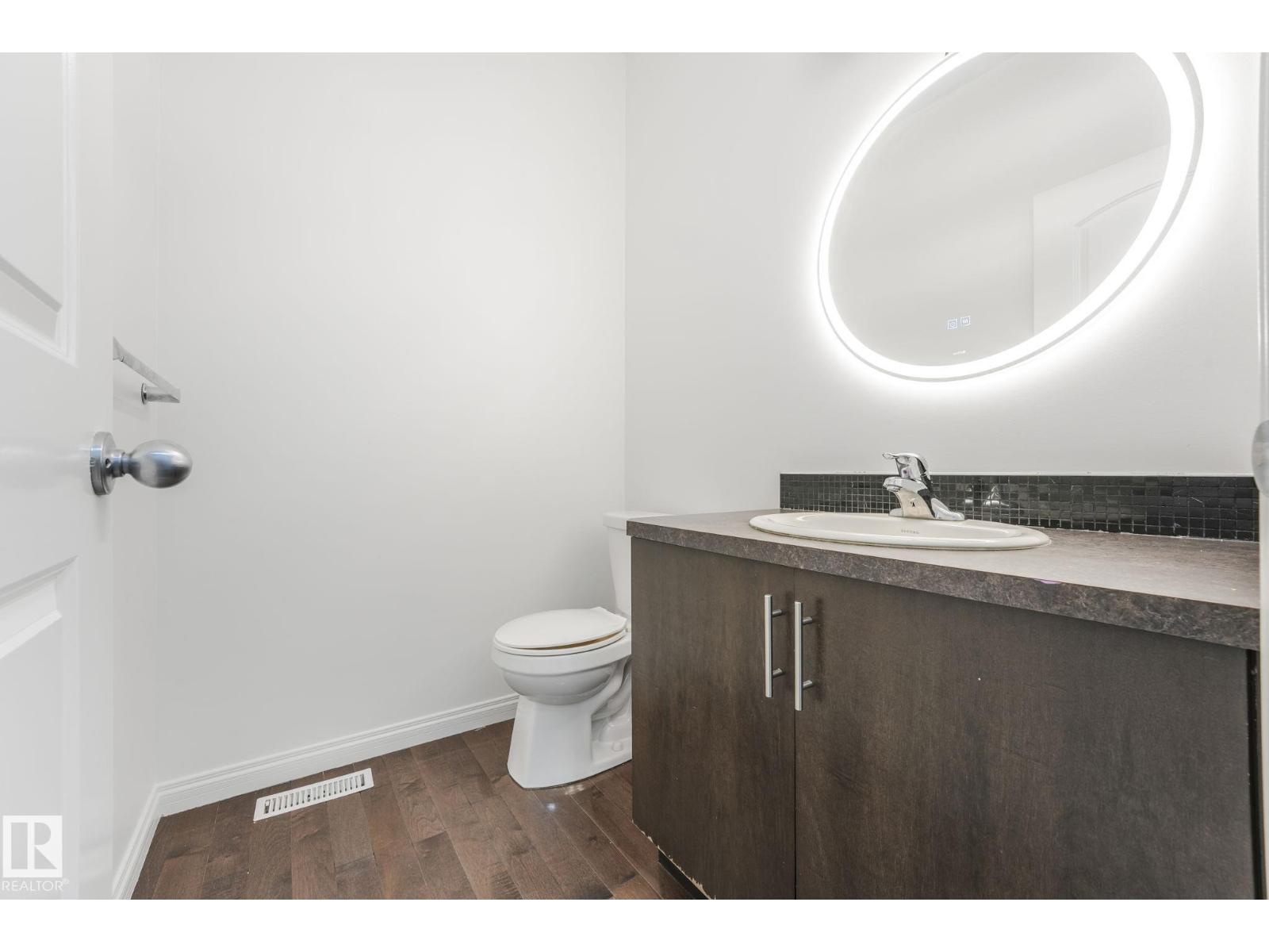 Photo 14 of 54 18230 104 A St Nw, Edmonton AB