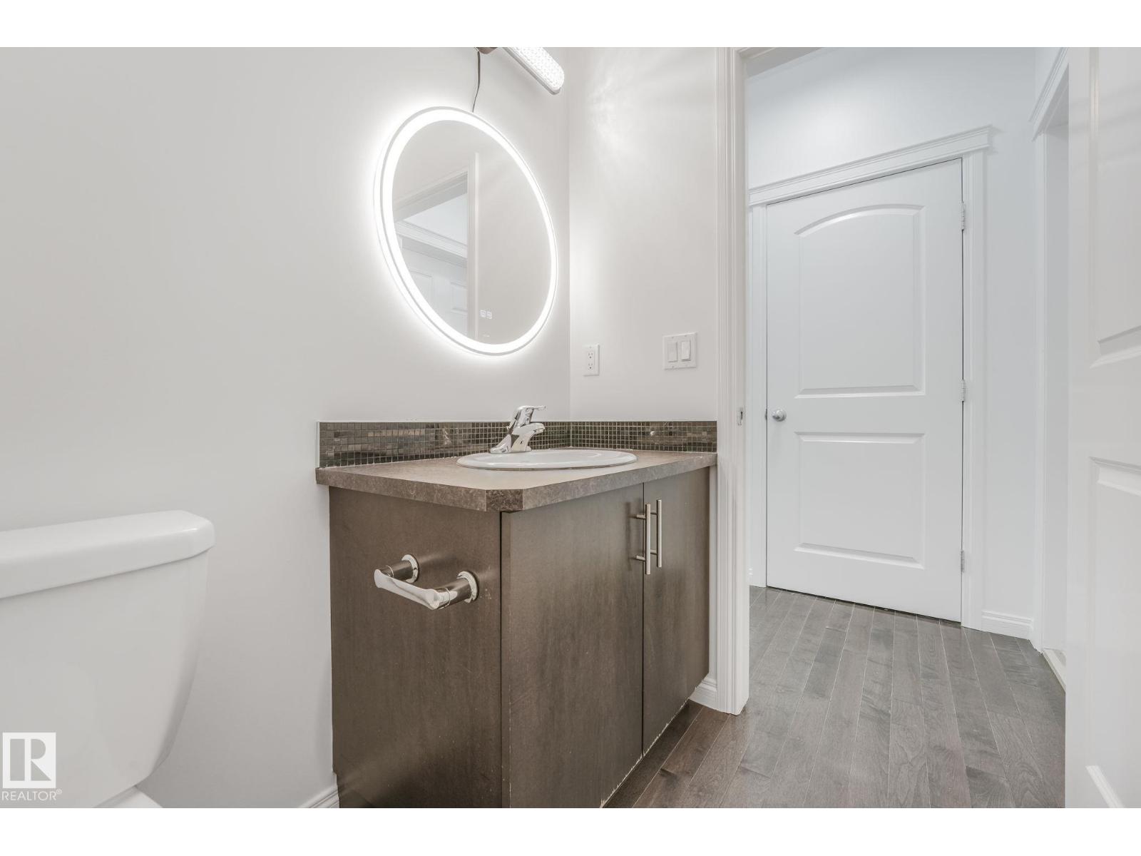 Photo 15 of 54 18230 104 A St Nw, Edmonton AB