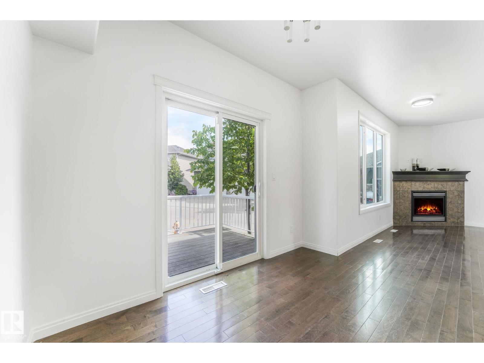 Photo 17 of 54 18230 104 A St Nw, Edmonton AB