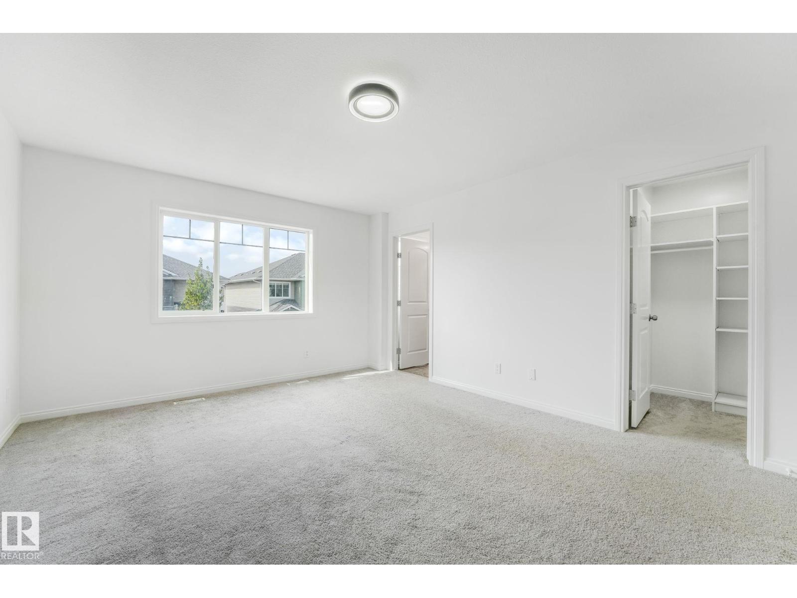 Photo 18 of 54 18230 104 A St Nw, Edmonton AB