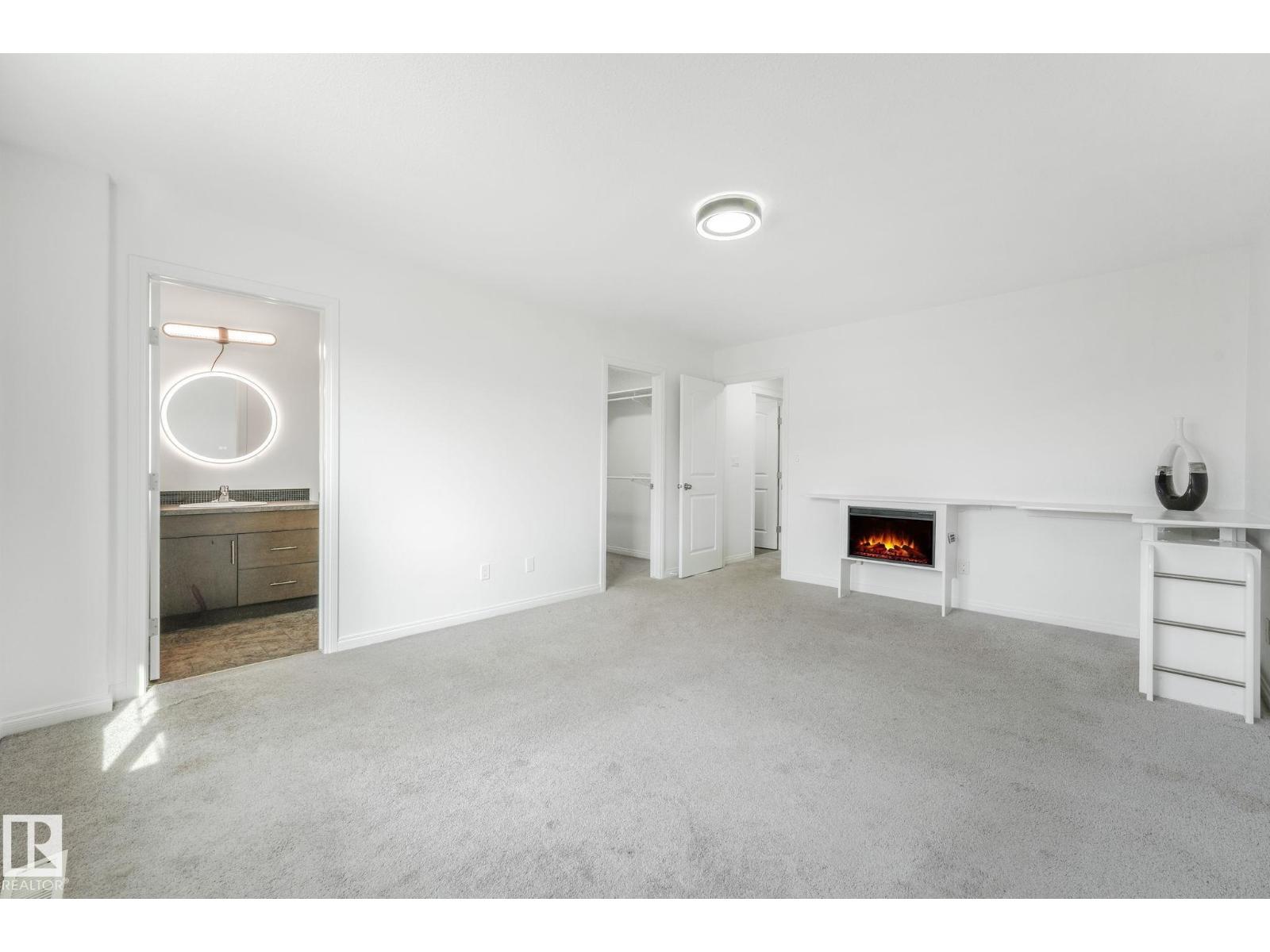 Photo 19 of 54 18230 104 A St Nw, Edmonton AB