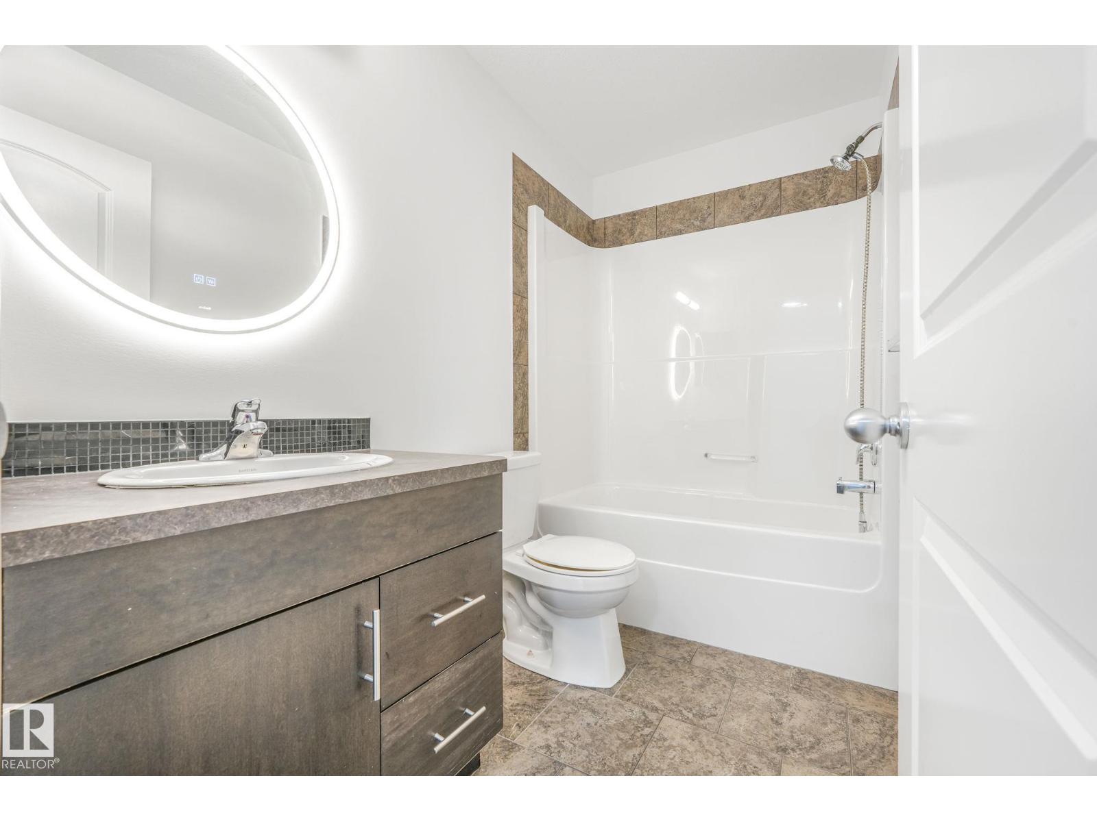 Photo 30 of 54 18230 104 A St Nw, Edmonton AB