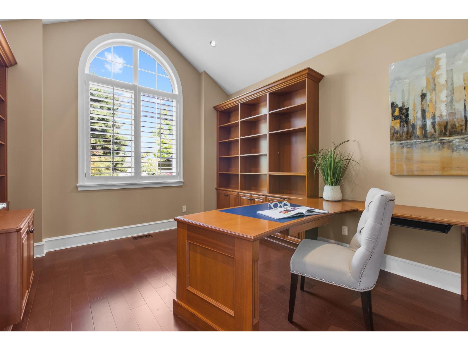 Photo 8 of 3388 Canterbury Drive, Surrey BC