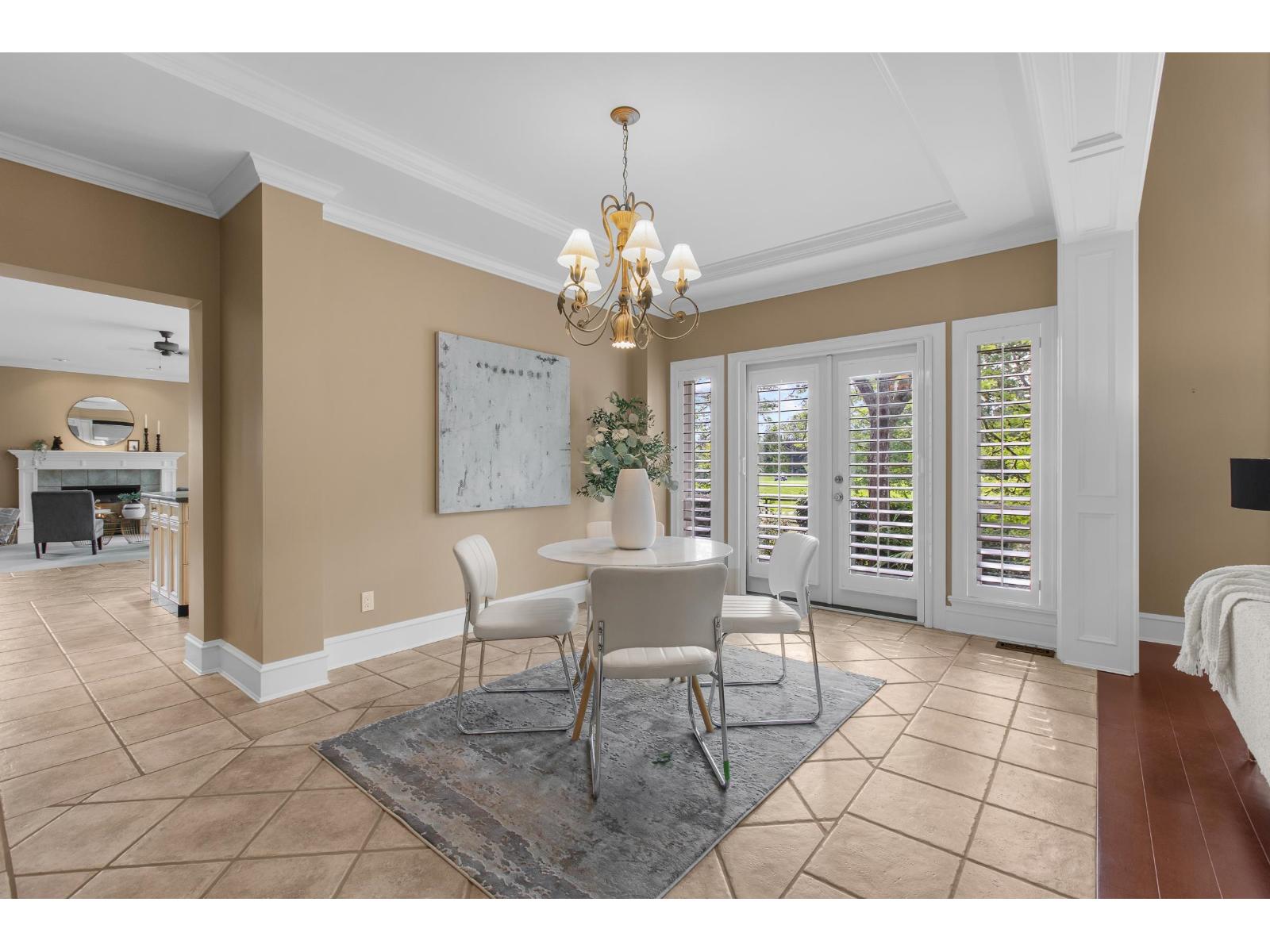 Photo 14 of 3388 Canterbury Drive, Surrey BC