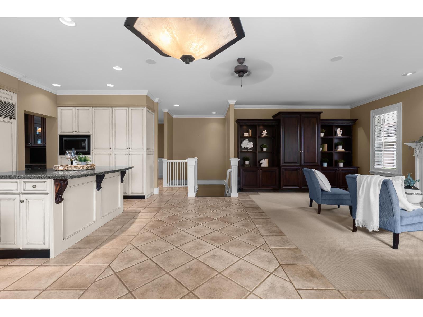 Photo 19 of 3388 Canterbury Drive, Surrey BC