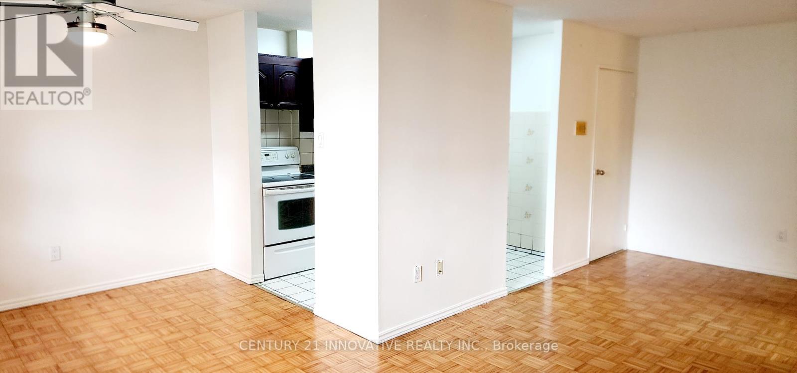 Photo 8 of 405 1950 Kennedy Road, Toronto ON