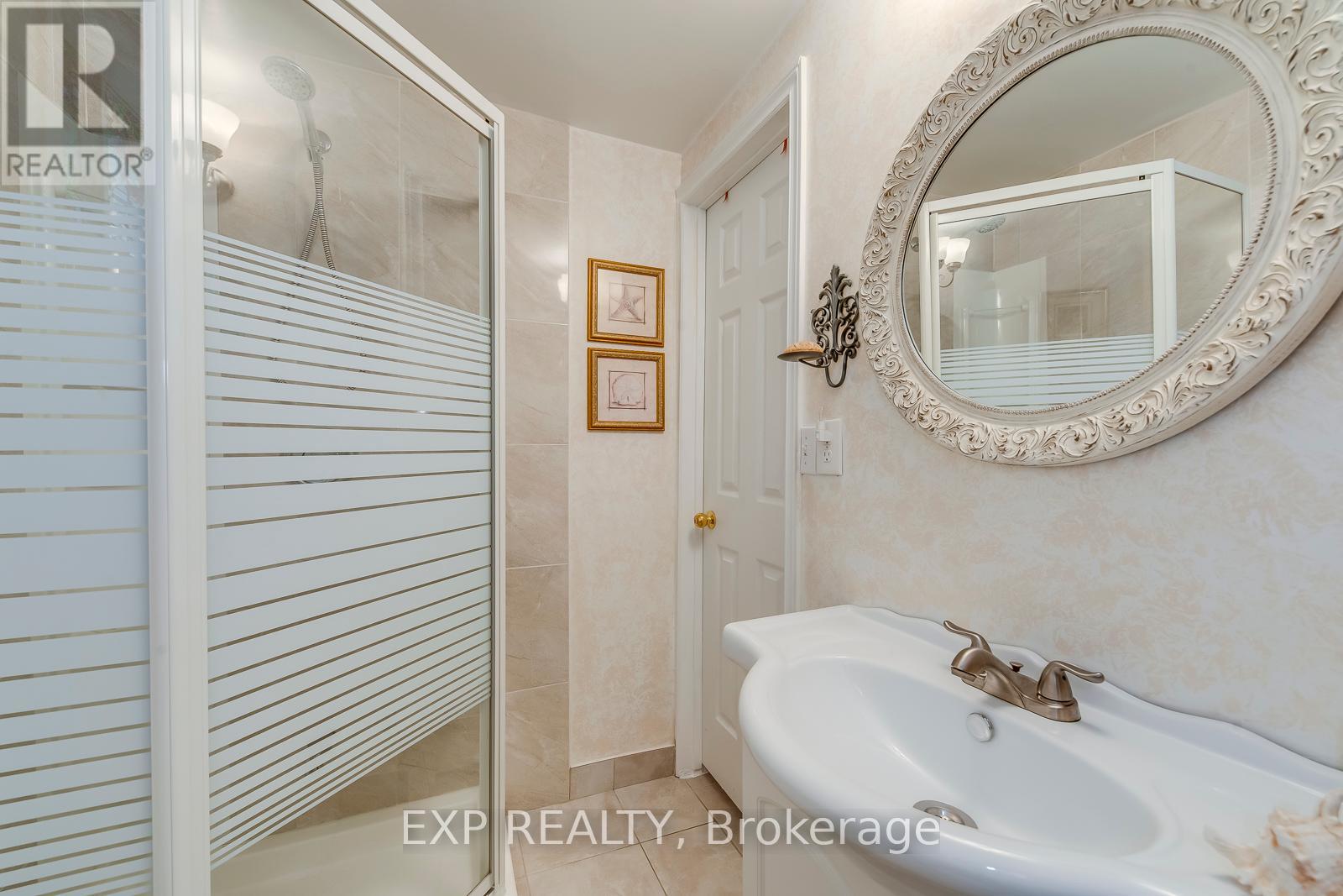 Photo 35 of 6330 Lorca Crescent, Mississauga ON