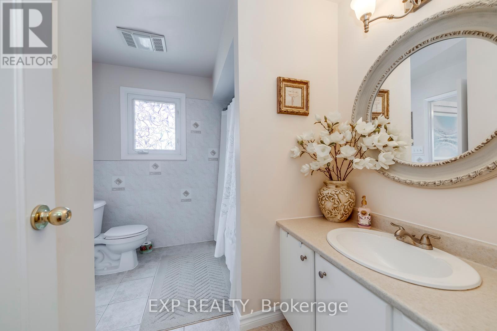 Photo 23 of 6330 Lorca Crescent, Mississauga ON
