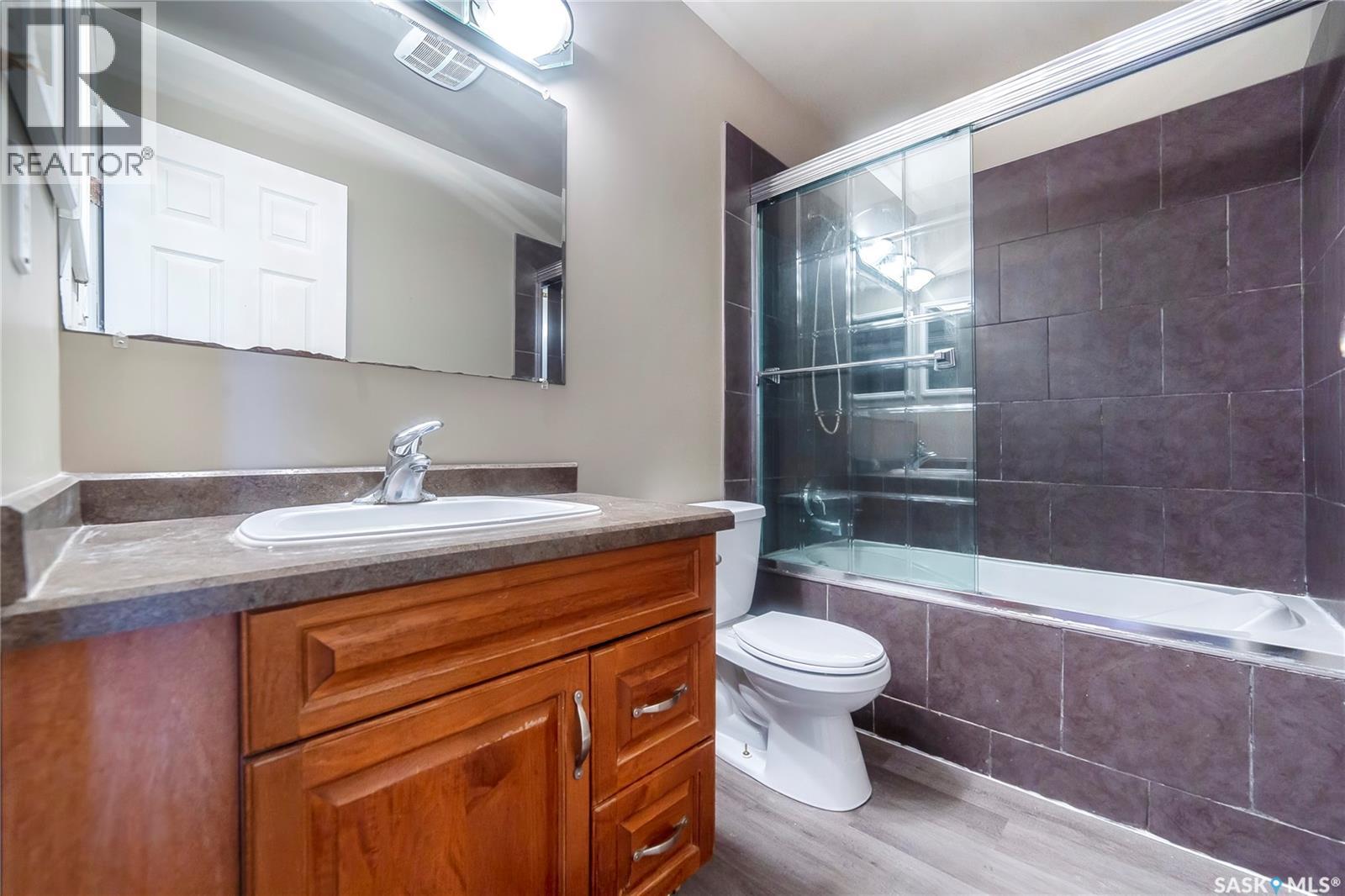 Photo 25 of 426 Vanier Crescent, Saskatoon SK