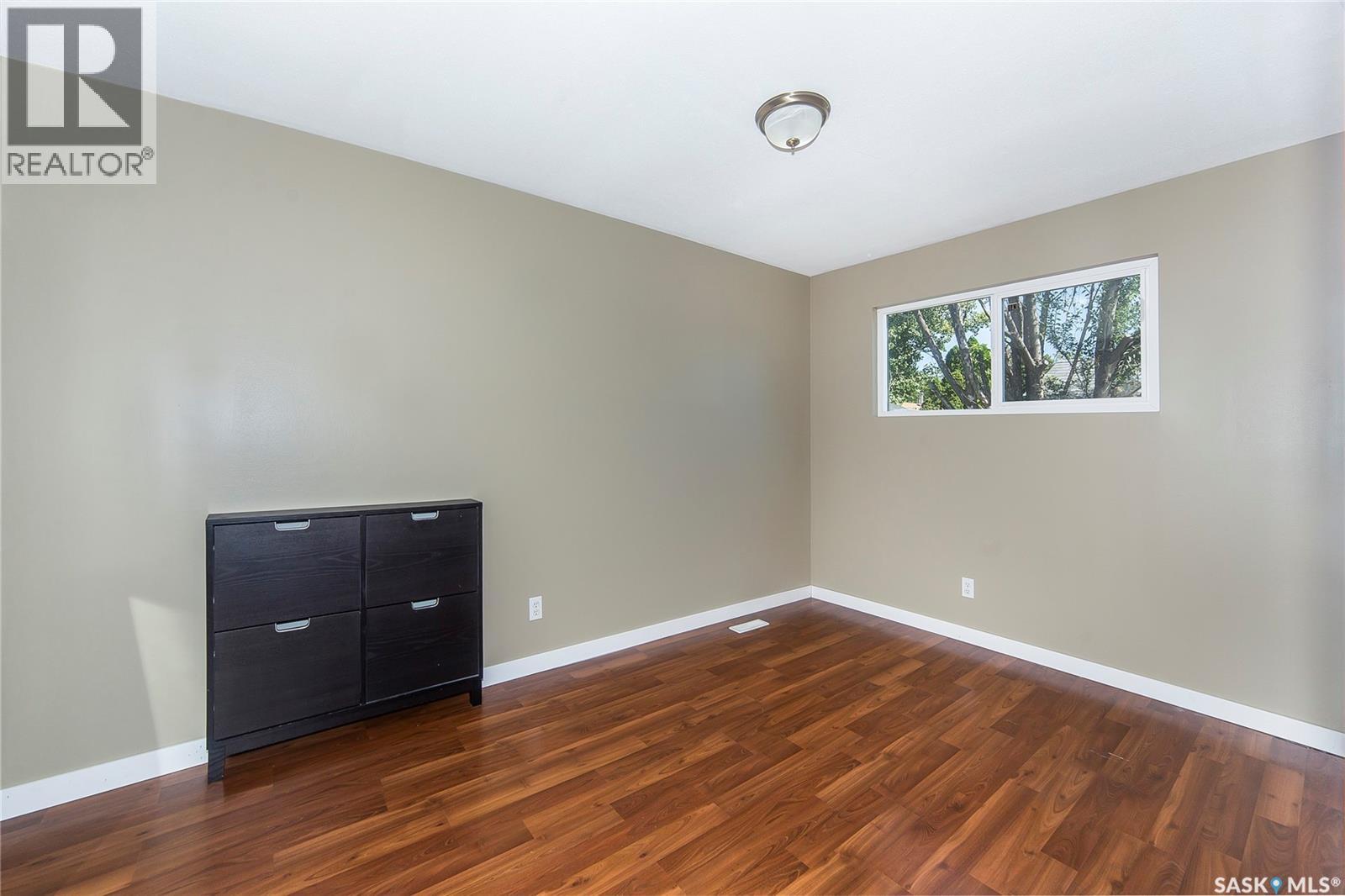 Photo 12 of 426 Vanier Crescent, Saskatoon SK