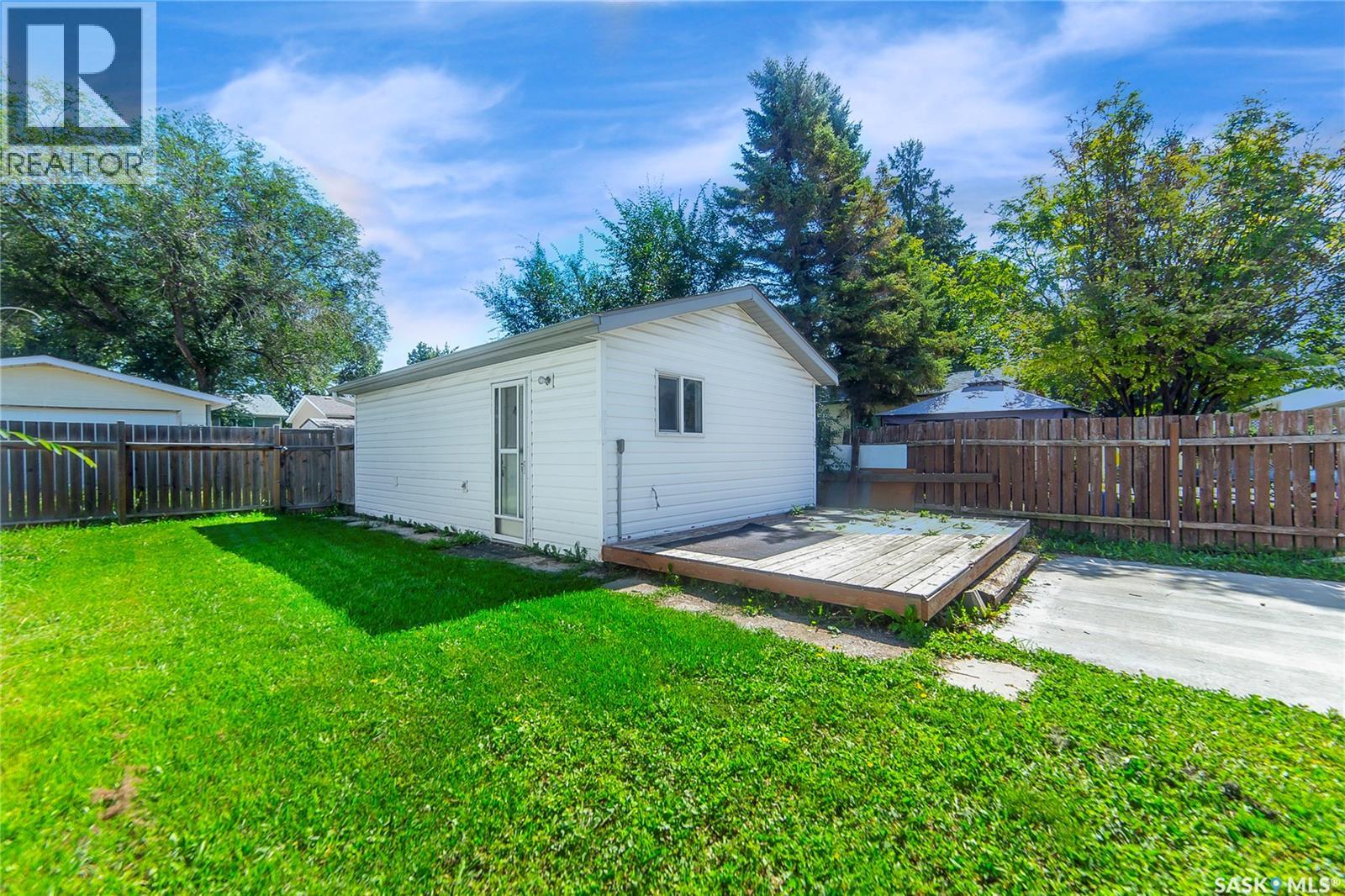Photo 1 of 426 Vanier Crescent, Saskatoon SK