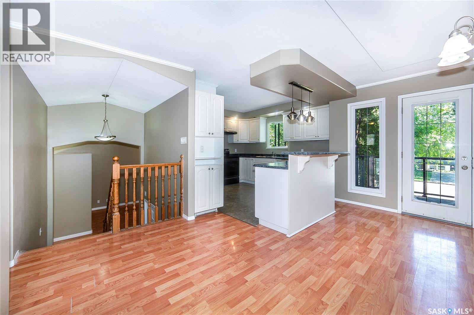 Photo 7 of 426 Vanier Crescent, Saskatoon SK