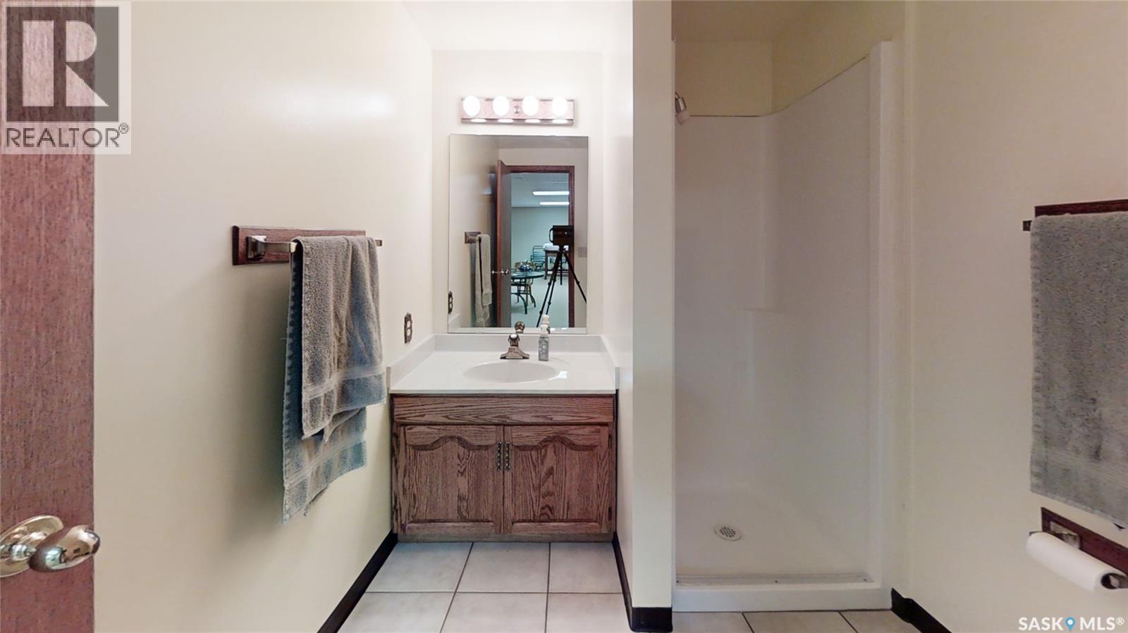 Photo 15 of 1540 Crerar Drive, Saskatoon SK