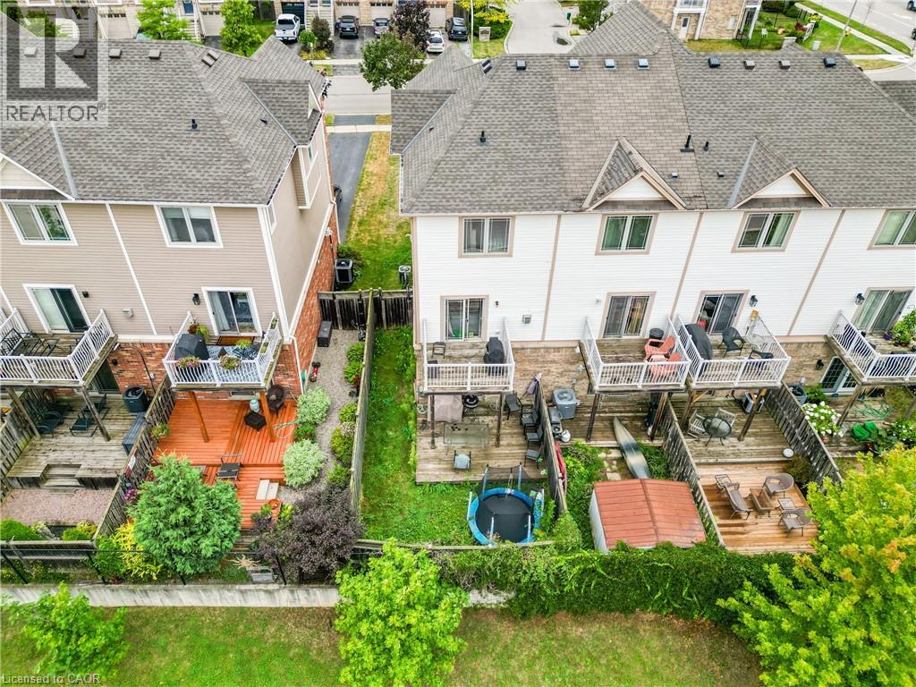 Photo 15 of 15 Hemlock Way, Grimsby ON