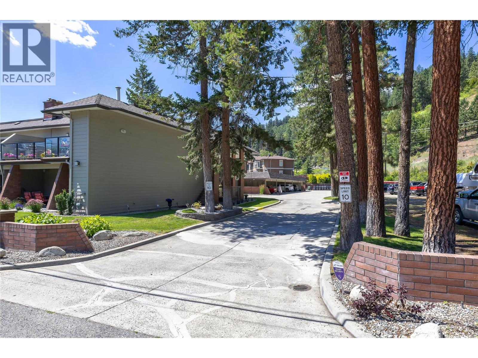 209 4340B Beach Avenue, Peachland