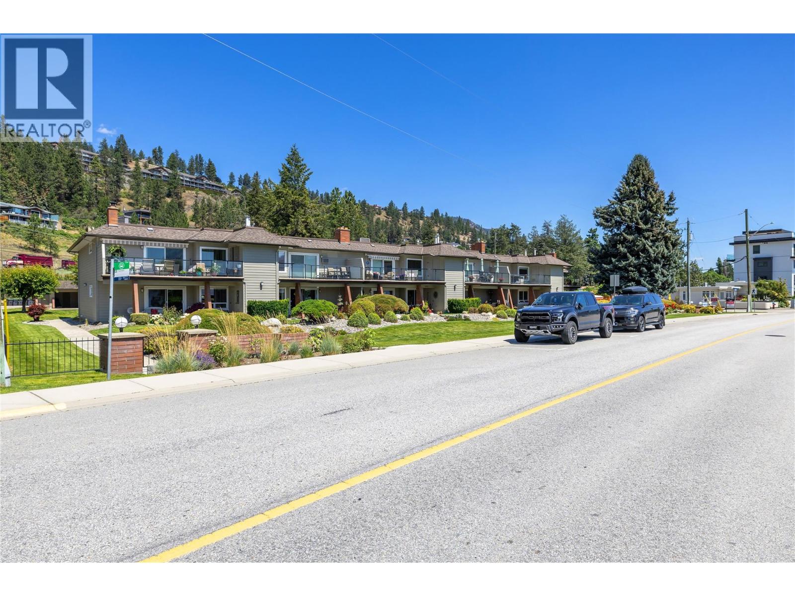 209 4340B Beach Avenue, Peachland